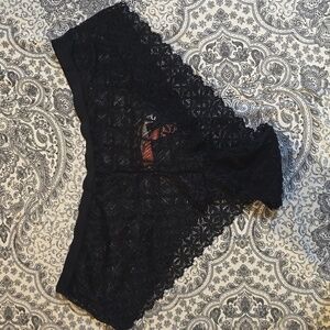 NWOT Black lace Splendies panties